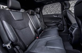 Ford Edge, rear seat